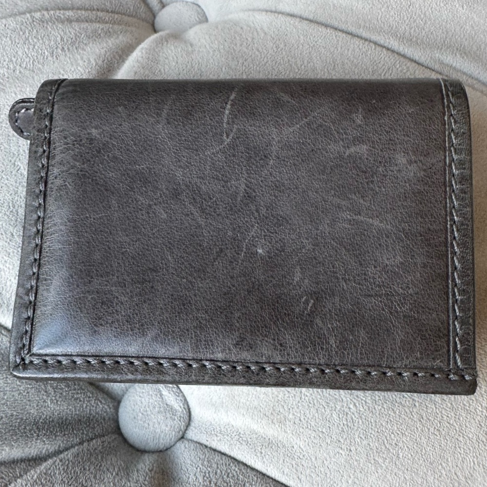 Frye Dark Gray Leather Wallet, New without tags - Picture 2 of 6